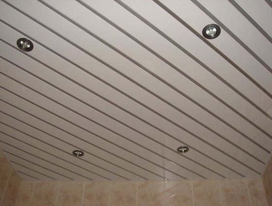 Реечный подвесной потолок